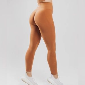 Alphalete Amplify Legging